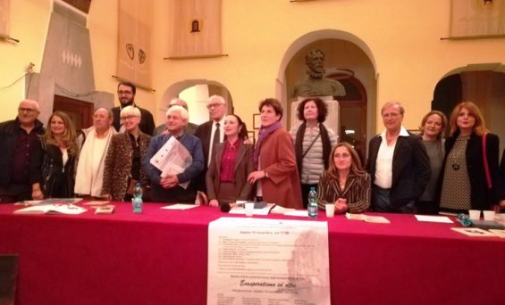 L’Esasperatismo sbarca a Sorrento con Letizia Caiazzo