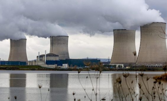 VAS, Verdi Ambiente e Società contro il provvedimento della Commissione Europea che classifica gas e nucleare come energie verdi.