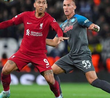 CHAMPIONS LEAGUE: LIVERPOOL NAPOLI 2-0