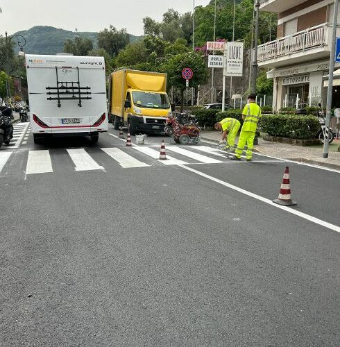 SORRENTO: LAVORI IN PIENO GIORNO A VIA DEGLI ARANCI, TRAFFICO BLOCCATO DAL CAPO DI SORRENTO