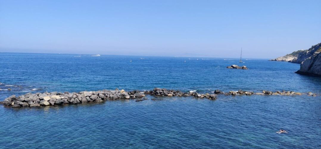 PENISOLA SORRENTINO-AMALFITANA: AREA MARINA PROTETTA ALLA DERIVA COME LE BOE DI SEGNALAMENTO