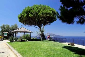 MASSA LUBRENSE, COLLINA DELL’ANNUNZIATA: UN MATRIMONIO D’AMORE SUL BELVEDERE DELL’ANTICO CENTRO STORICO MASSESE