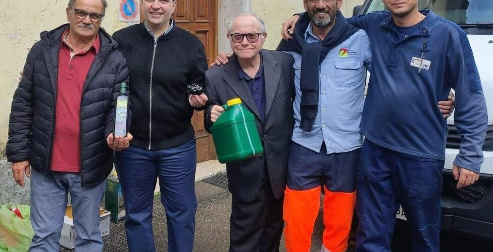 SORRENTO, RACCOLTA OLI ESAUSTI: CONFERITI A PRIORA OLTRE 700 LITRI DI OLIO