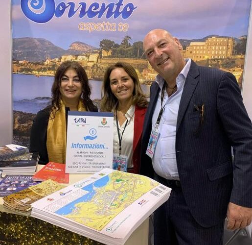 SORRENTO: GRAND TOUR ISTITUZIONALE DEI PICCIONI VIAGGIATORI COMUNALI