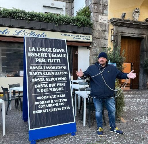 SORRENTO: INCONTRO MICHELANGELO SCANNAPIECO, SINDACO. LA PROTESTA E’ RIMANDATA