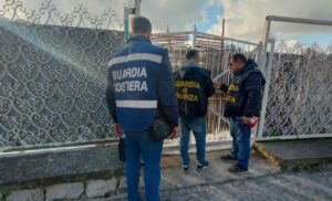 VICO EQUENSE: LAVORI EDILI SENZA AUTORIZZAZIONE IN UN ALBERGO CITTADINO. INTERVENTO CONGIUNTO GUARDIA COSTIERA E FIAMME GIALLE